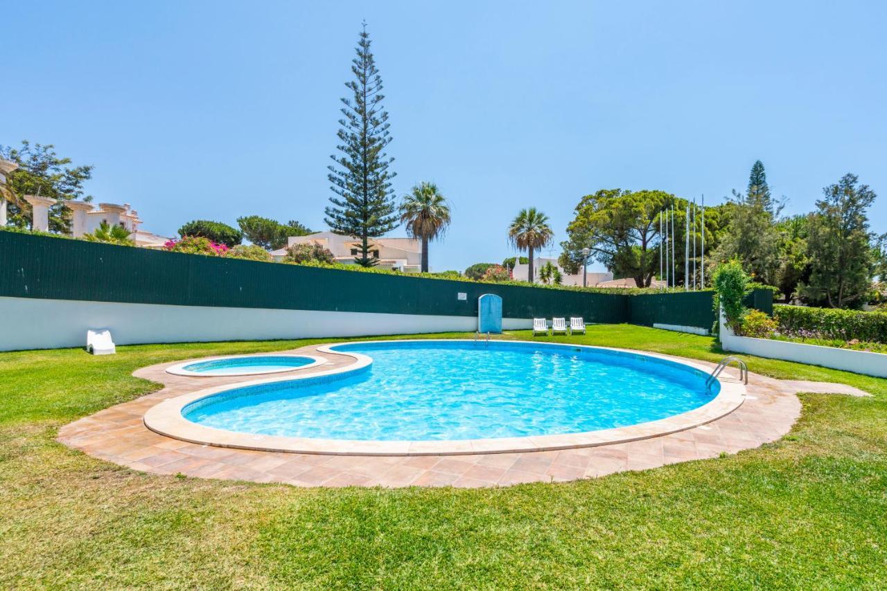 Lovely 1Bed Flat Short Walk To The Marina Vilamoura クアルテイラ エクステリア 写真